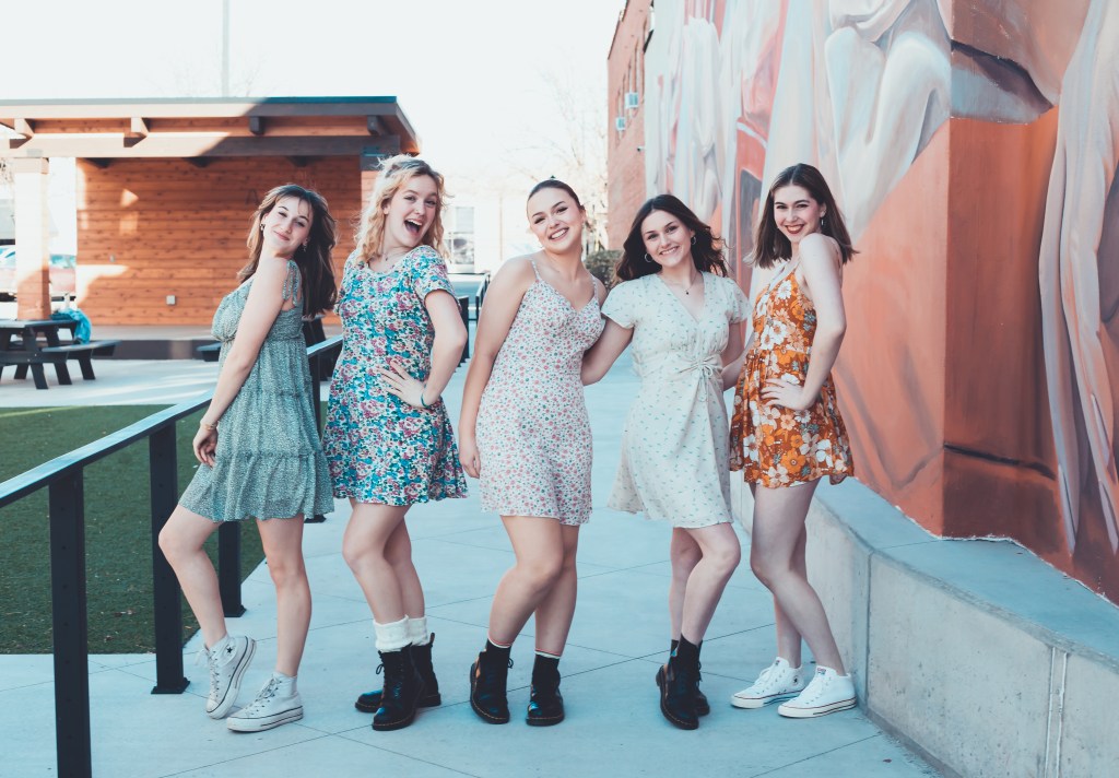 Backlighting in a photography session with Sam Highsmith